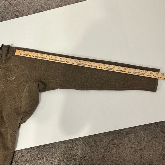 North Face women’s light weight sweater with zip front size XLarge color brown. - Picture 12 of 12